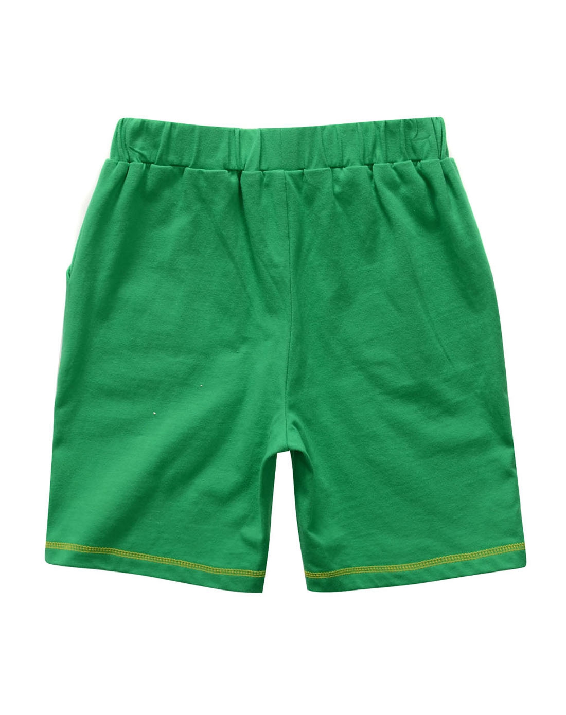 男童绿色短裤