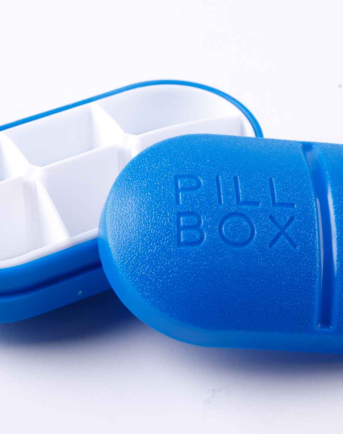 蓝色药丸形便携收纳6格药盒