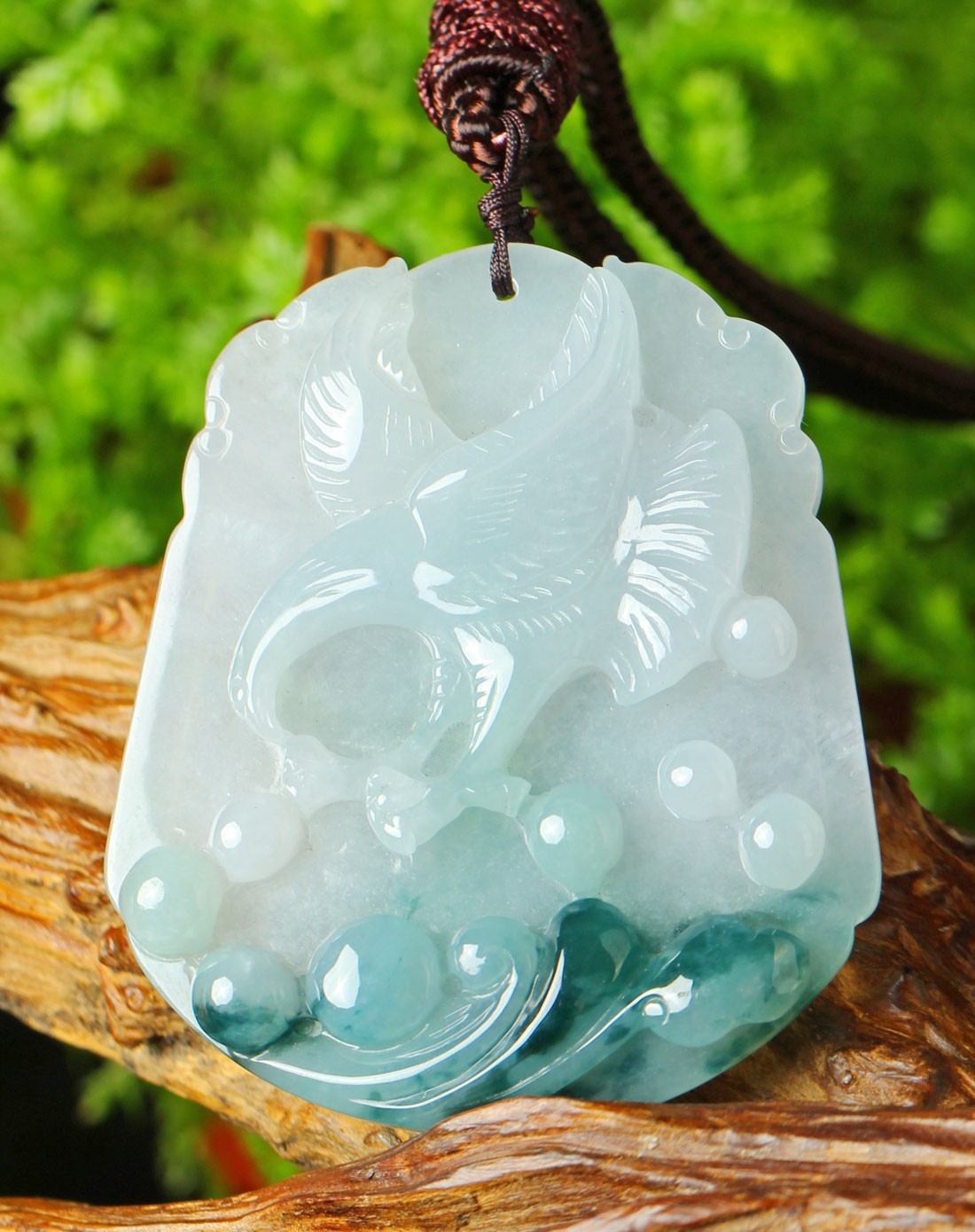 伟德国际长春年丰典当：名品典当与回收专业评估即刻变现