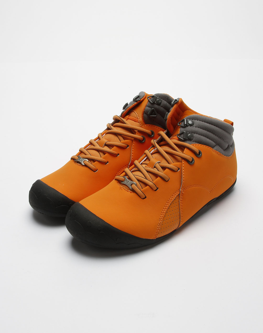 (不上线)男款橙色前卫型格系带运动鞋