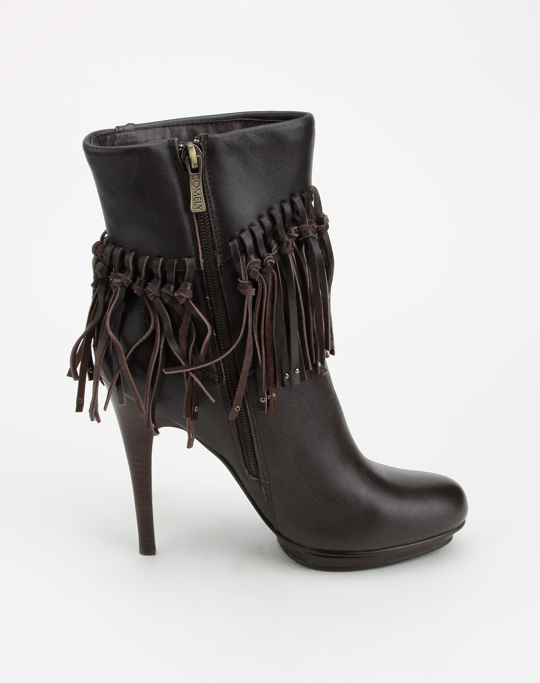 流苏时尚坡跟复古皮鞋选什么牌子好 同款好推