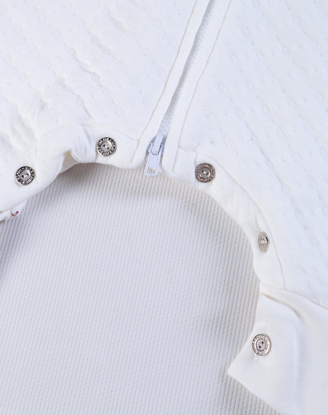 amibear婴童米白保暖空气层雪花小木马分腿式