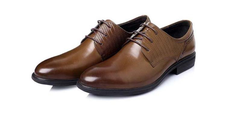 百丽 商品名称: 春季棕色牛皮方跟满帮男鞋 商品分类: 男式休闲鞋