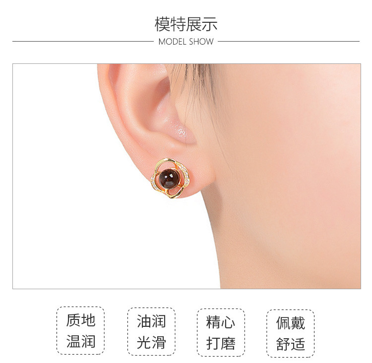 【品牌特卖】925银镶花开四季血珀琥珀耳钉/带证书