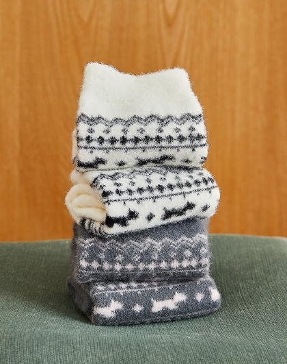 【费尔岛系列】袜子女秋冬款中筒袜加厚加绒保暖毛绒月子袜睡眠袜