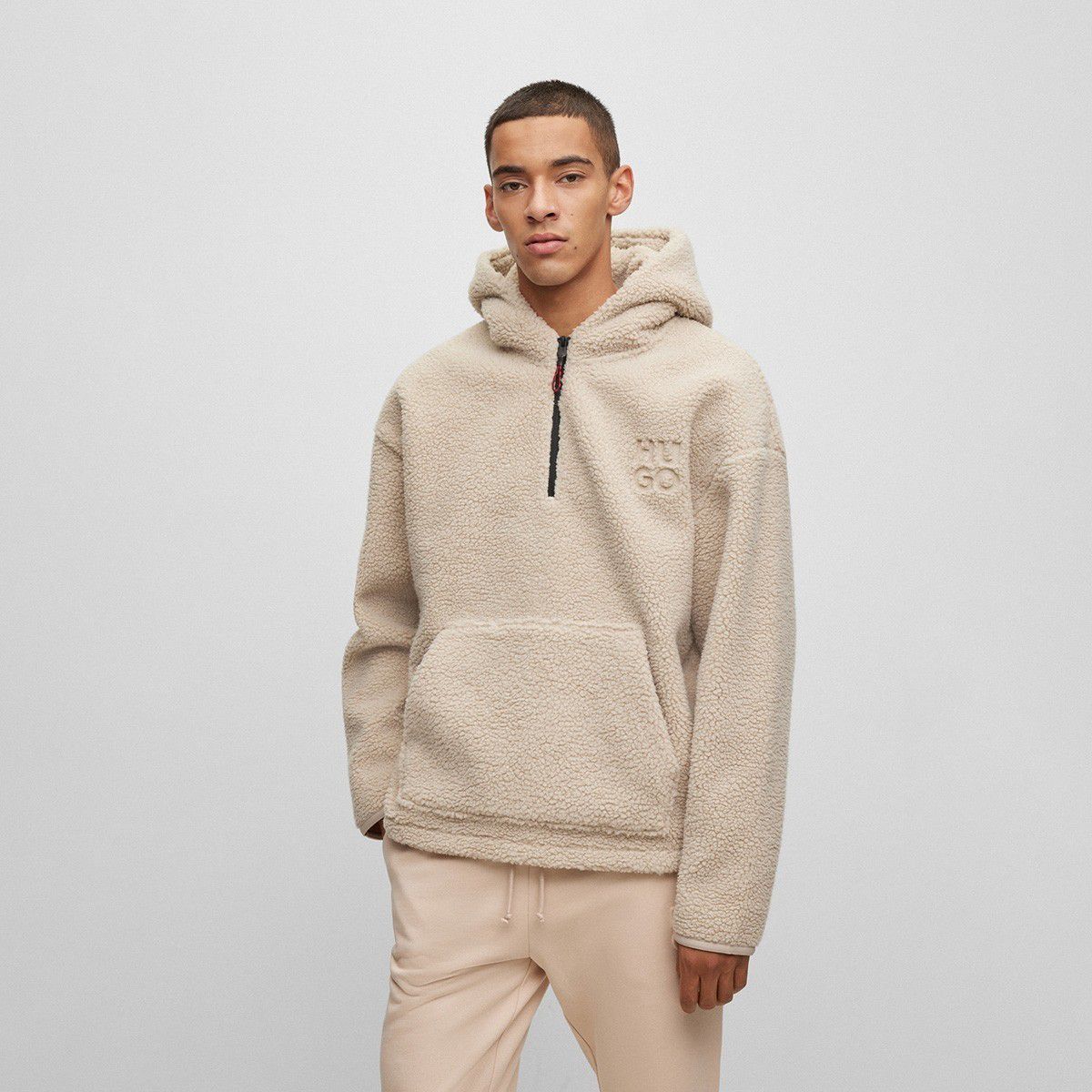 BOSS ��װ��ñ���� ������� logo�� ���п� 599Ԫ