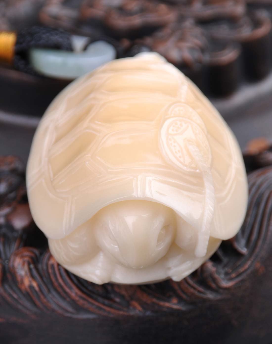 > 福缘大乐象牙果手把件