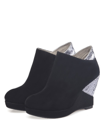 臻格genkek女鞋专场 黑色圆头高跟水台短靴