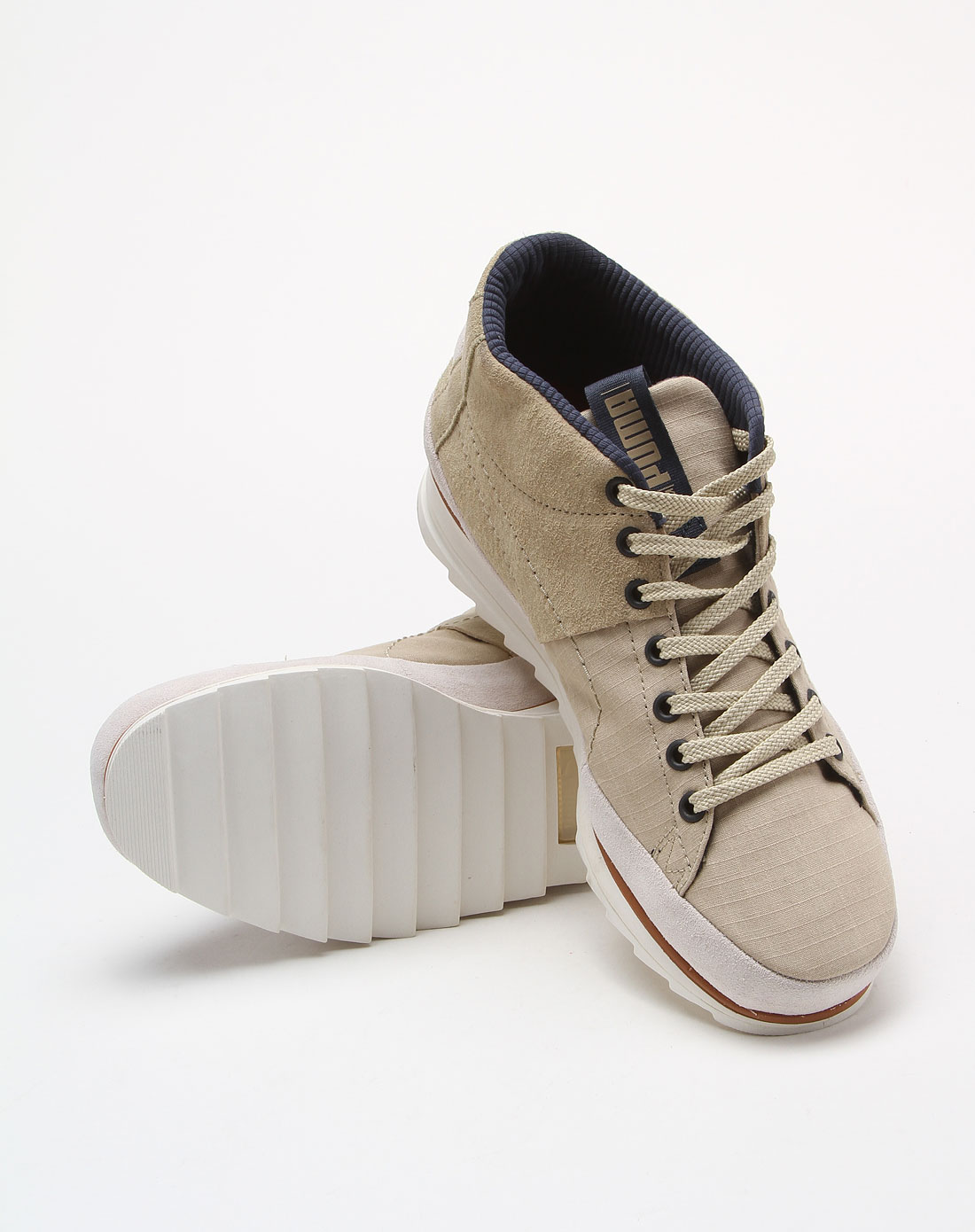 男款时尚简约浅卡其色高帮休闲鞋