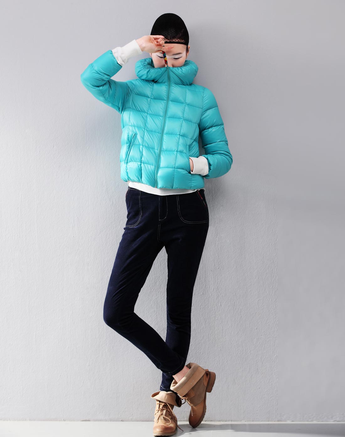 初语女装专场-蓝色大立领压方格靓丽长袖羽绒服