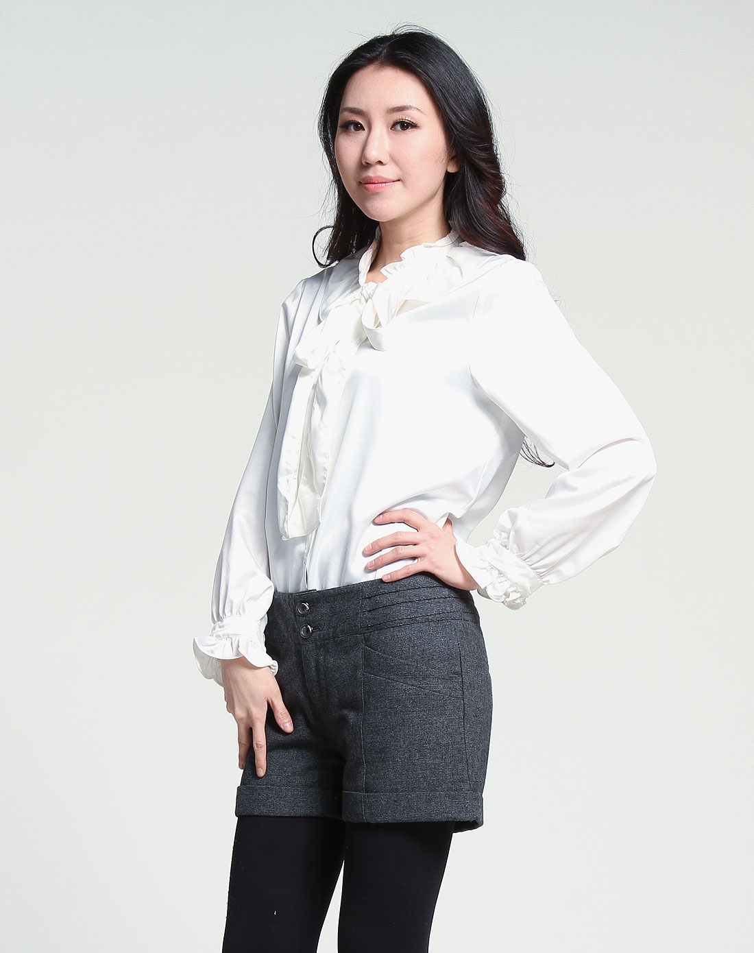 纯白色丝面拉夫领名媛长袖衬衫