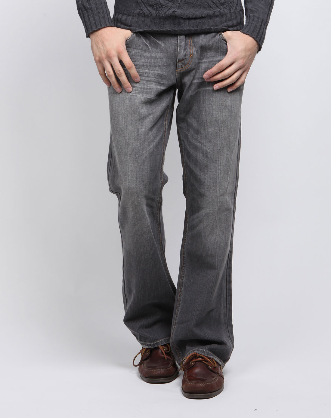 浅黑色低腰微喇裤