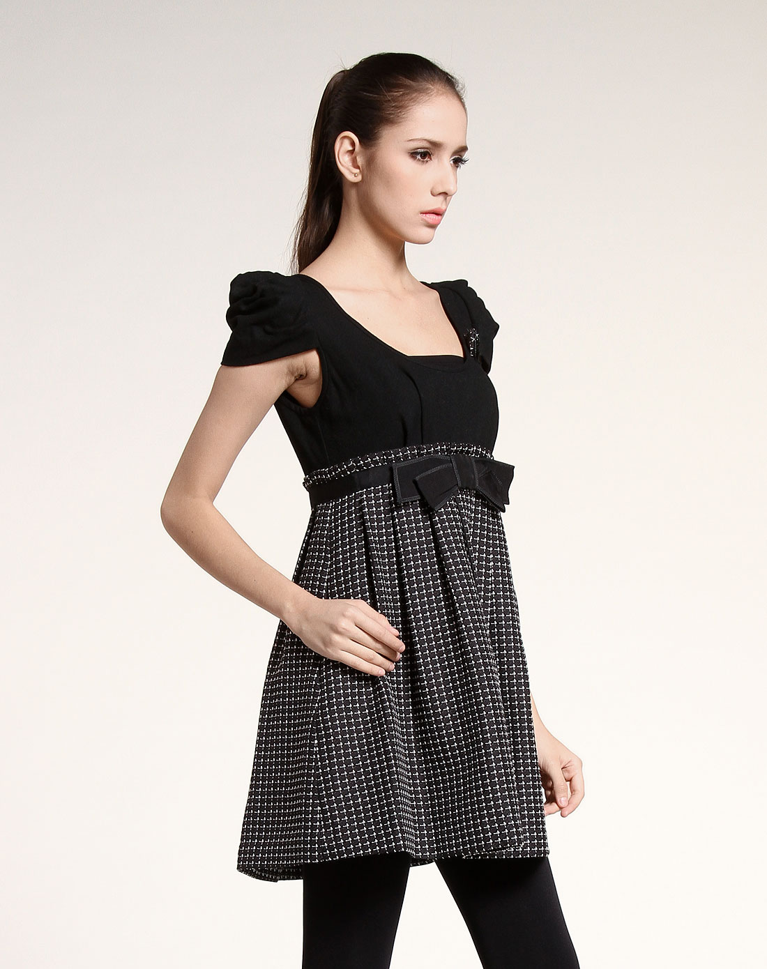 恩曼琳黑色淑女优雅短袖连衣裙