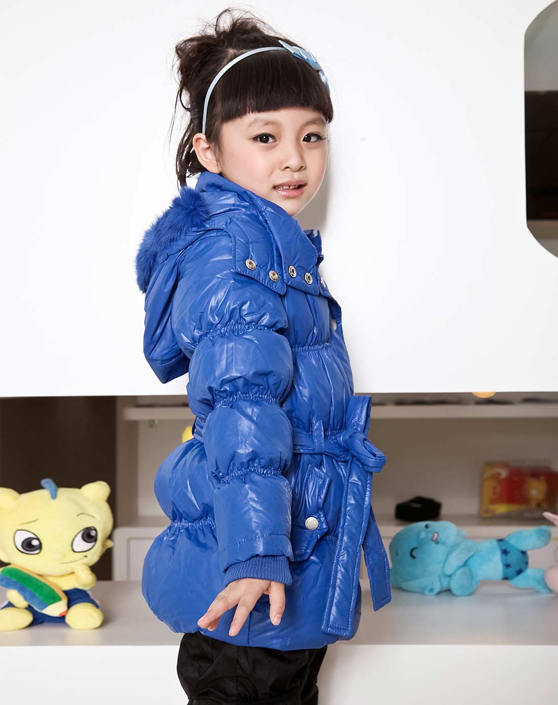 longbeibei女童宝蓝色甜美可爱连帽羽绒服