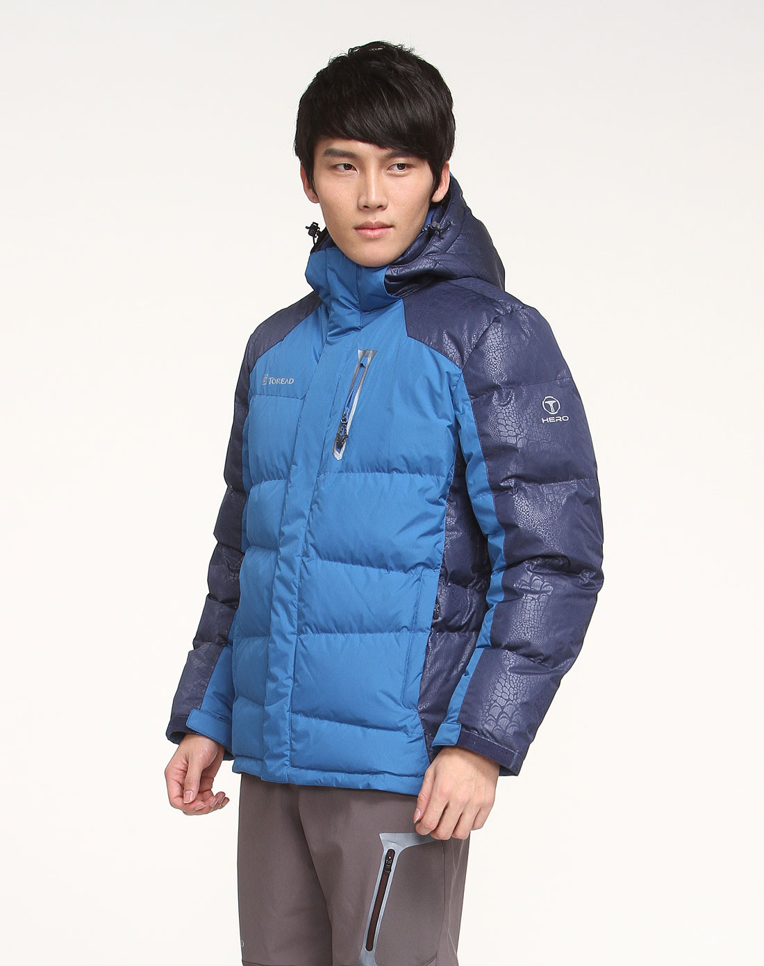 男款拼接风蔚蓝色长袖羽绒服
