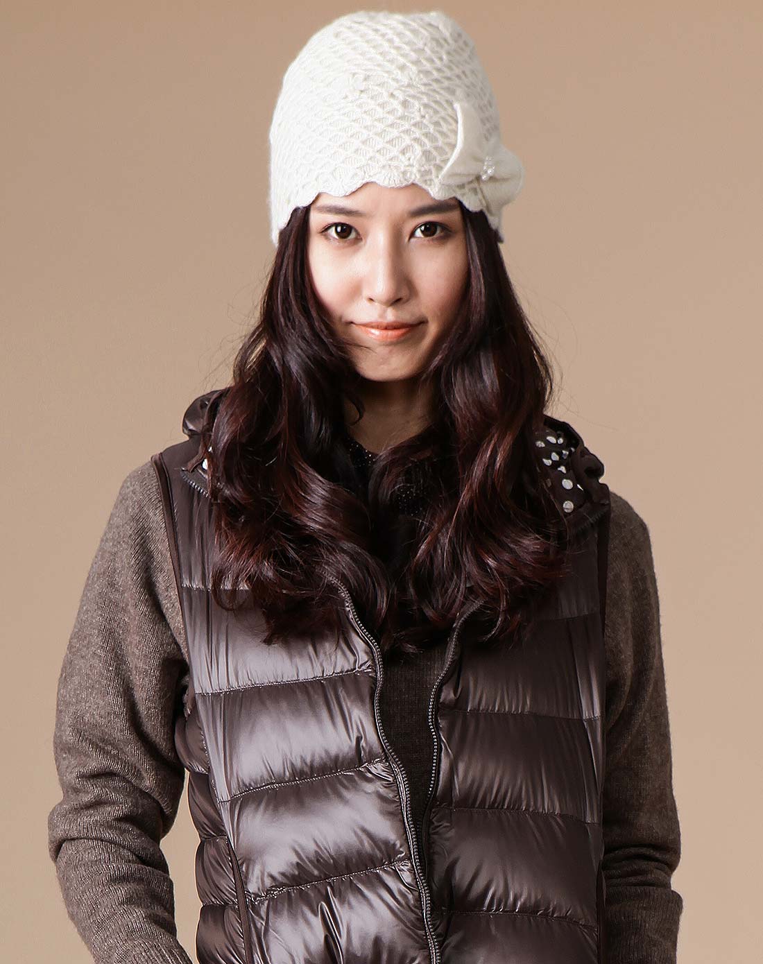 女式蝴蝶结针织帽子白色