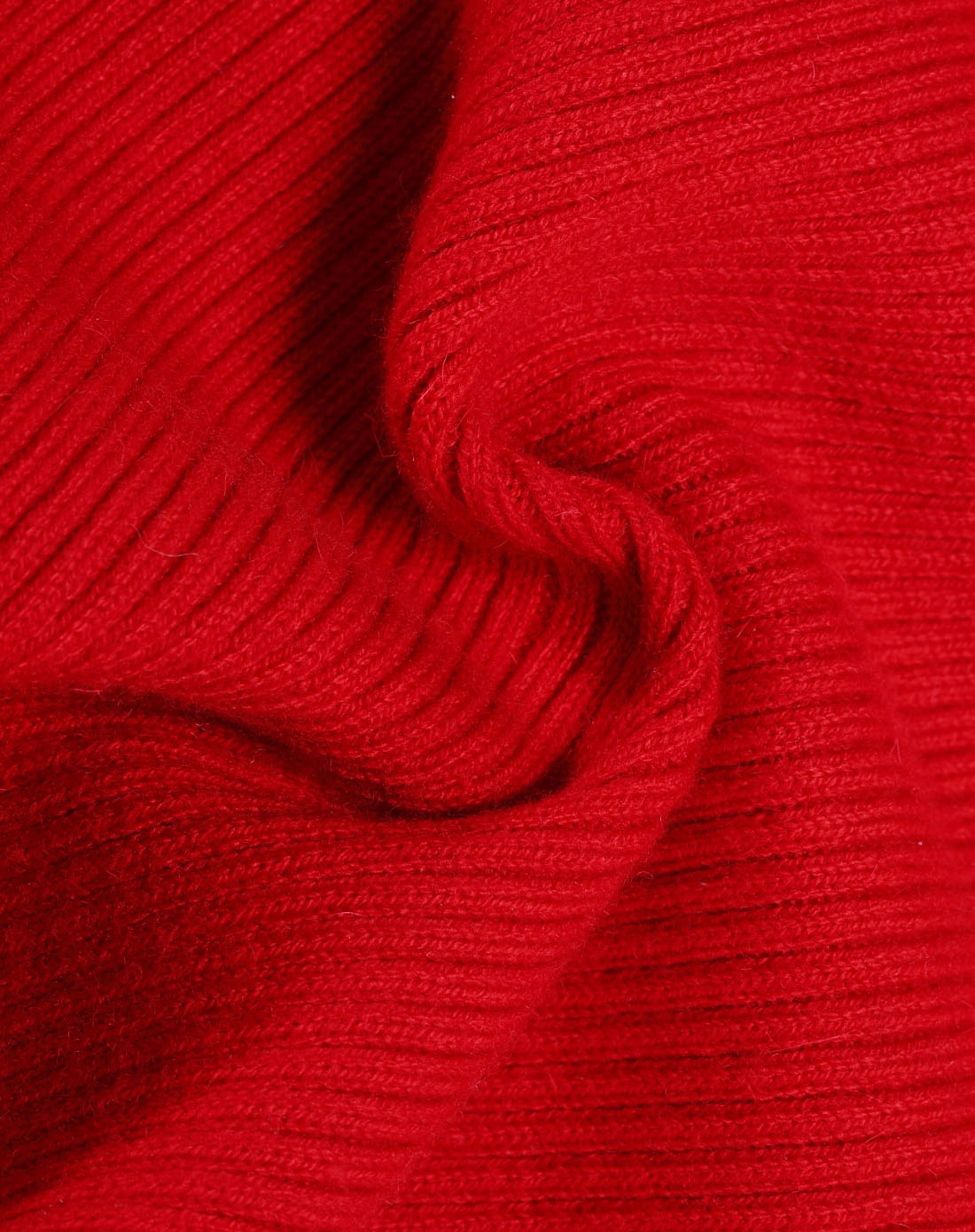 女童大红高领笑脸羊绒衫