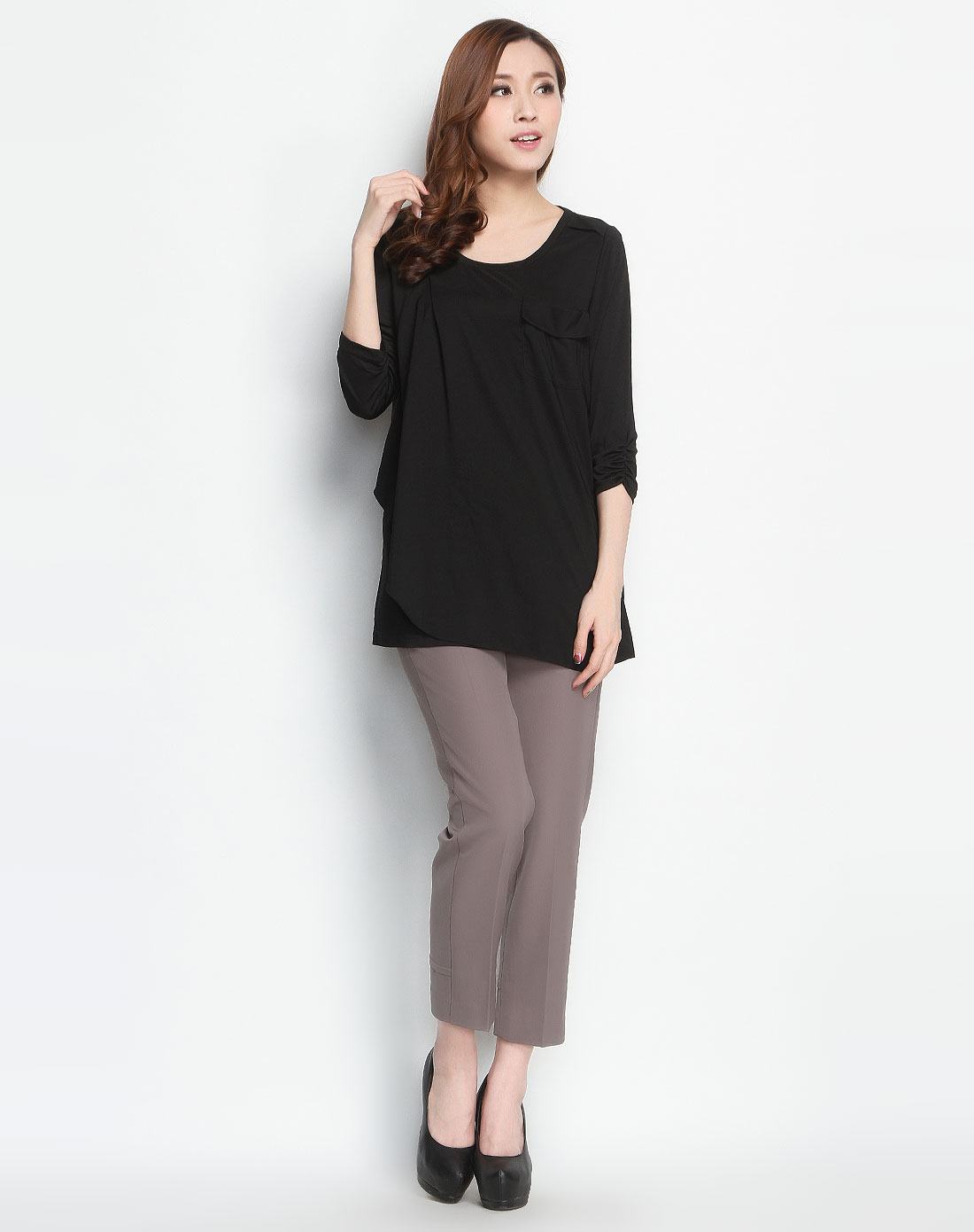 福柯斯focals 圆领黑色五分袖针织衫