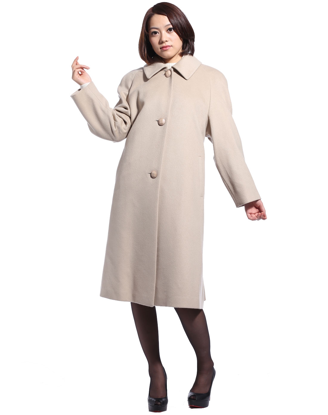 女驼色方领插肩袖女长羊绒大衣