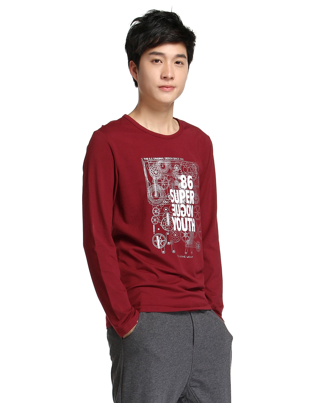 酒红色简单印图长袖t恤