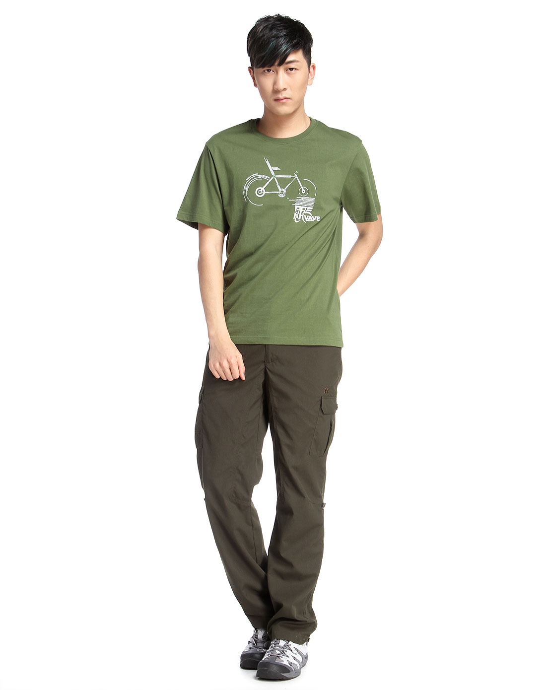 个性印花透气男款浅橄榄绿色圆领短袖t恤