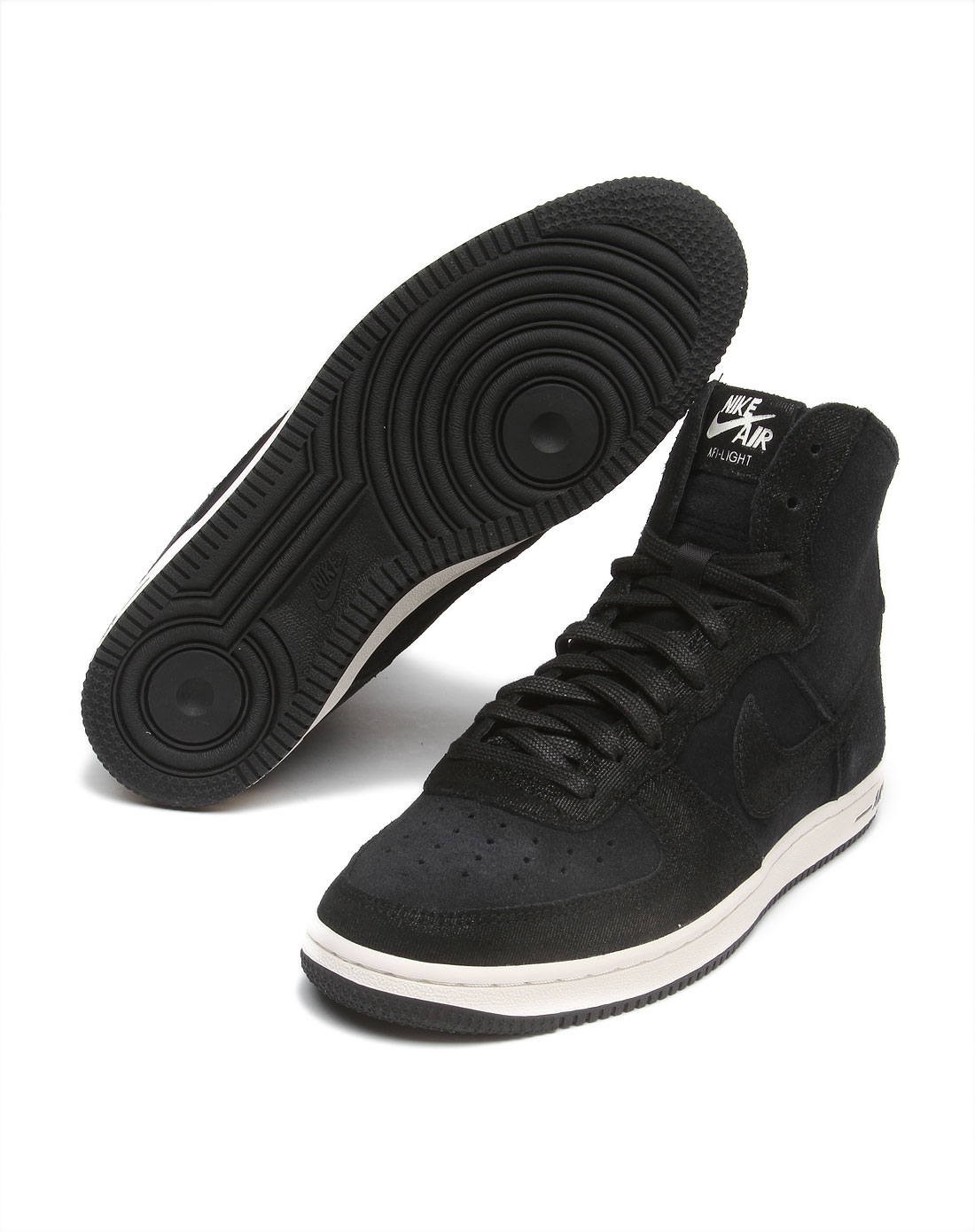 黑色高帮绑带休闲鞋