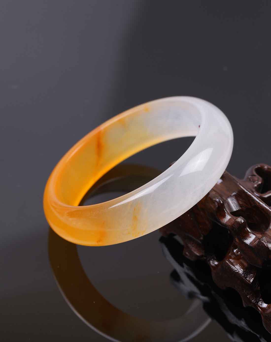 石英岩黄白玉手镯