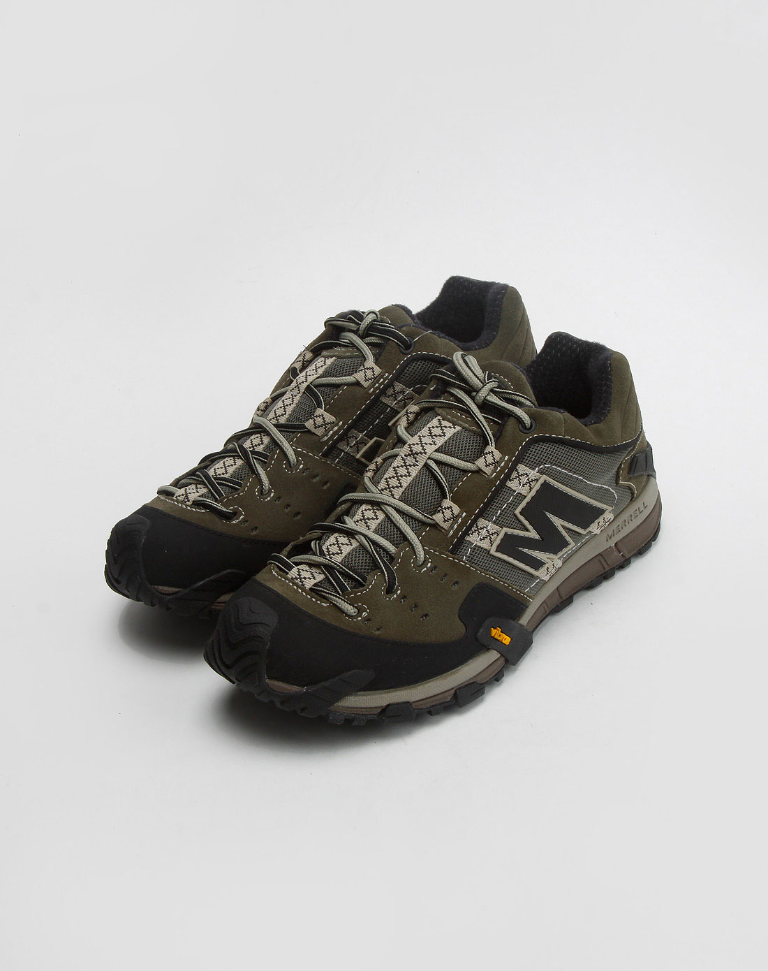 男款黑/绿色户外多功能鞋