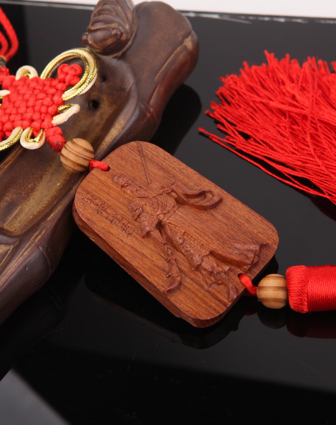 中性款红棕色桃木平安符关公高档车挂件