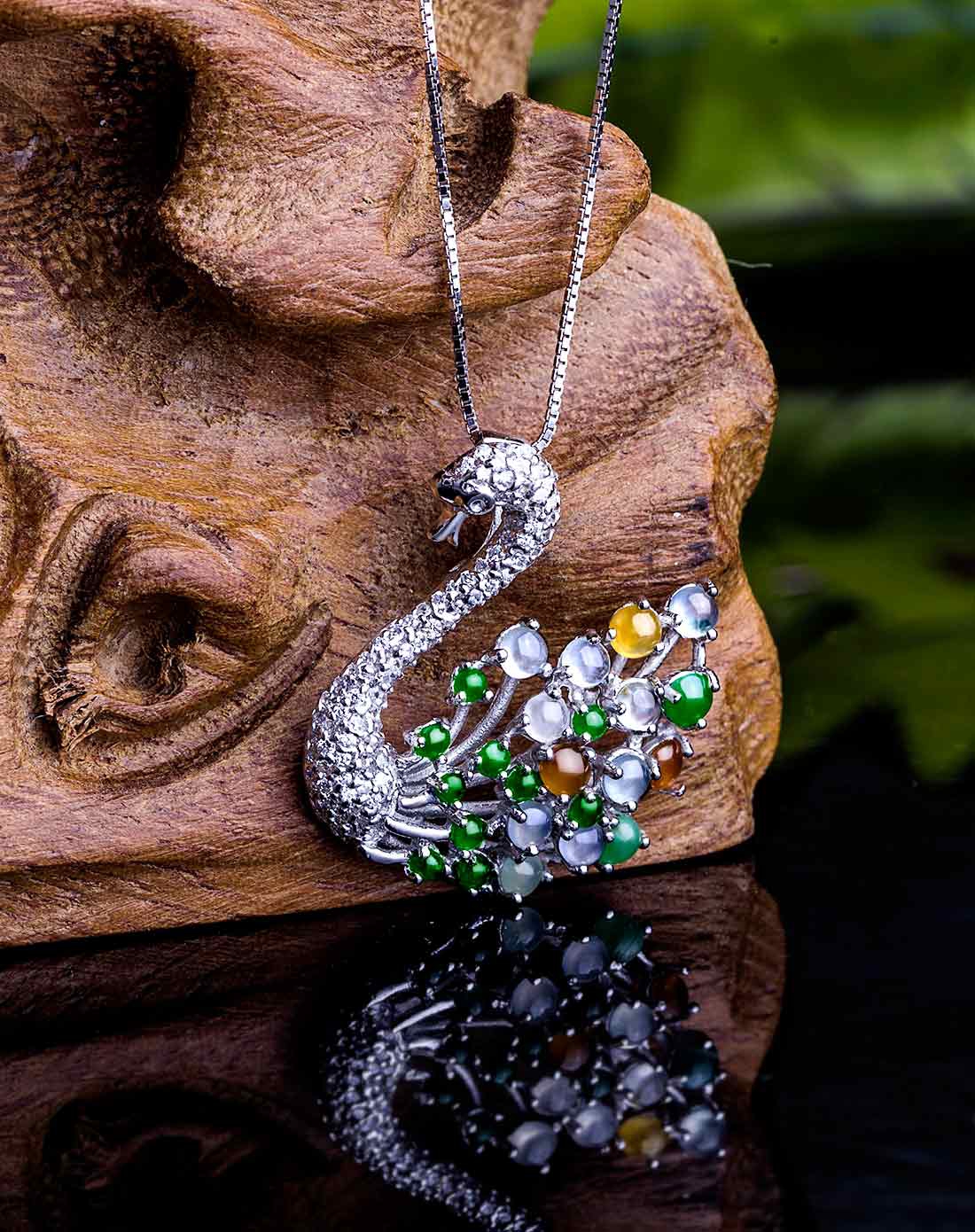 s925银镶翡翠三彩天鹅吊坠