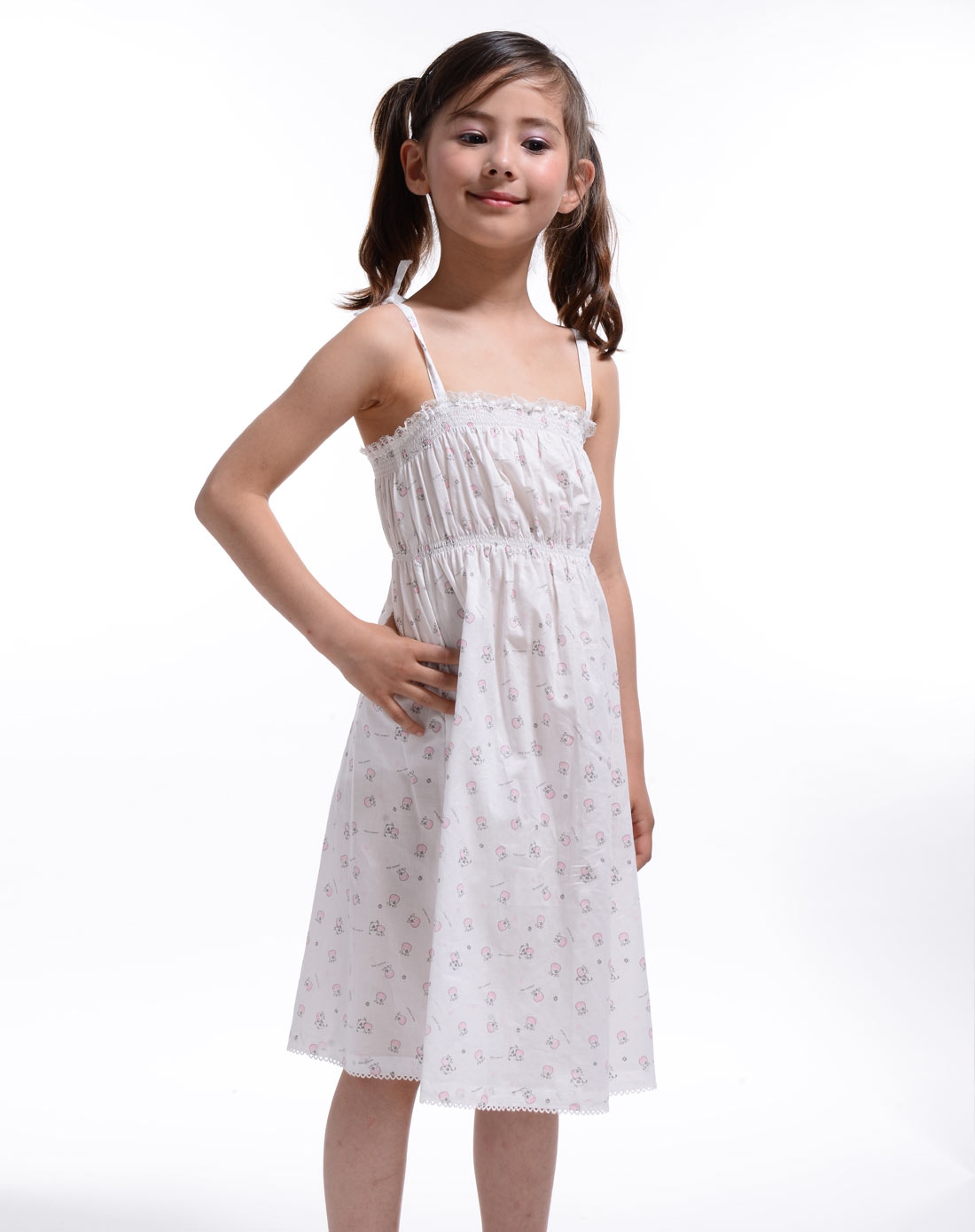 女童白色优雅吊带裙