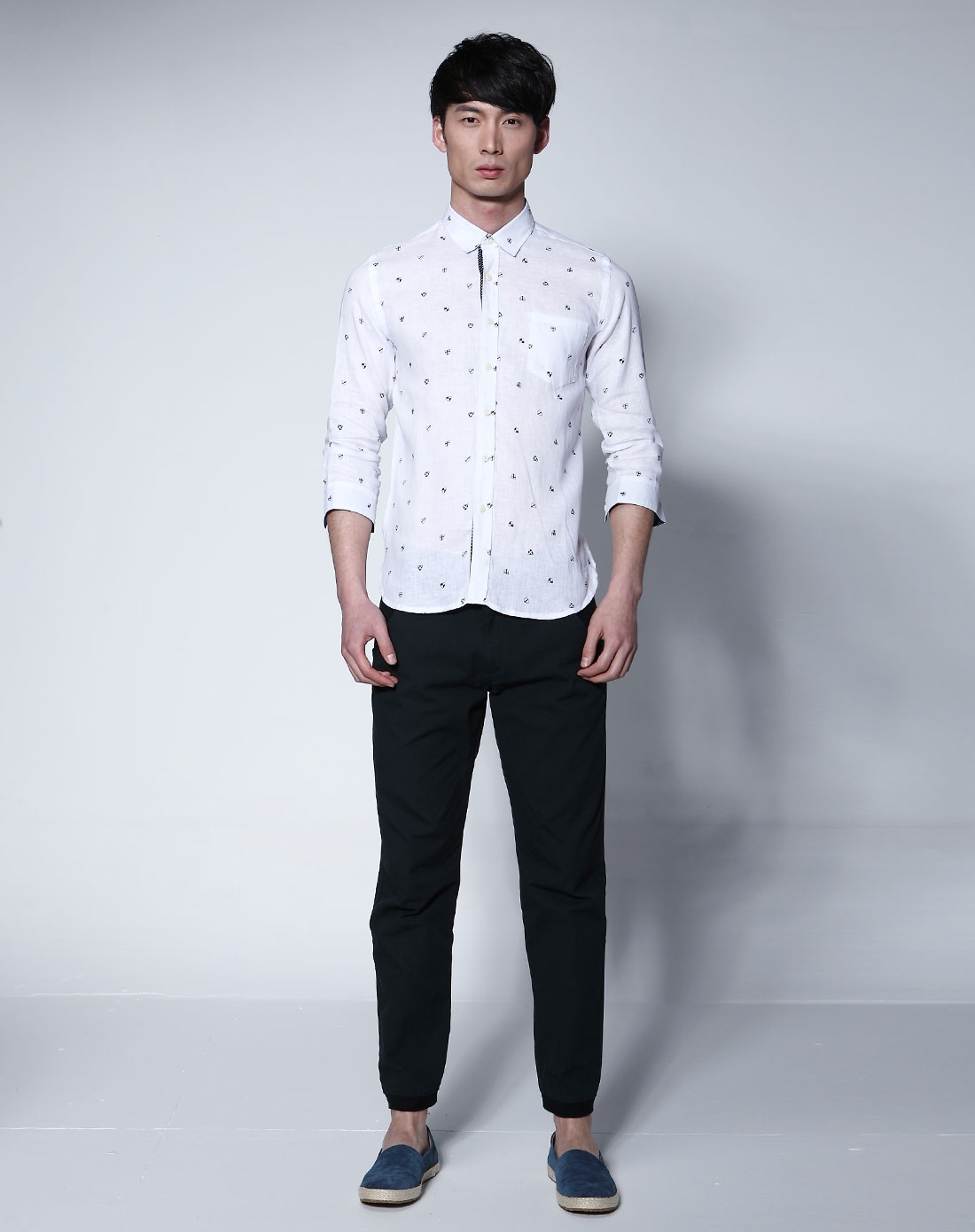 白色 男款棉麻满地花衬衫