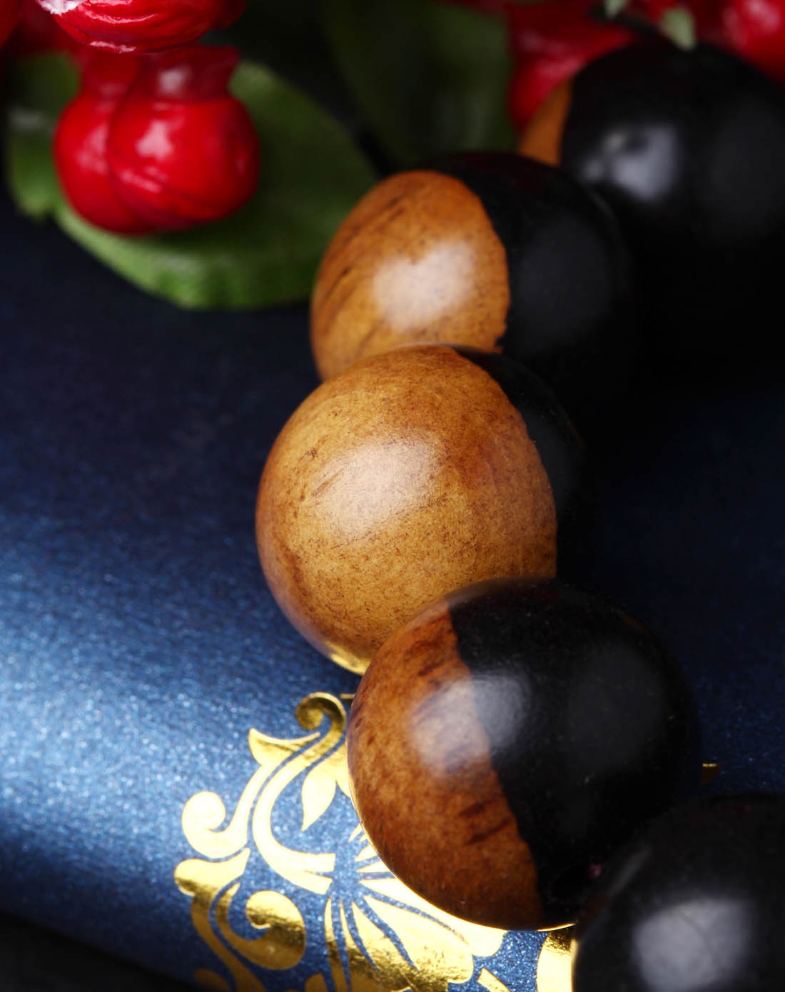 天然黑檀阴阳木手珠