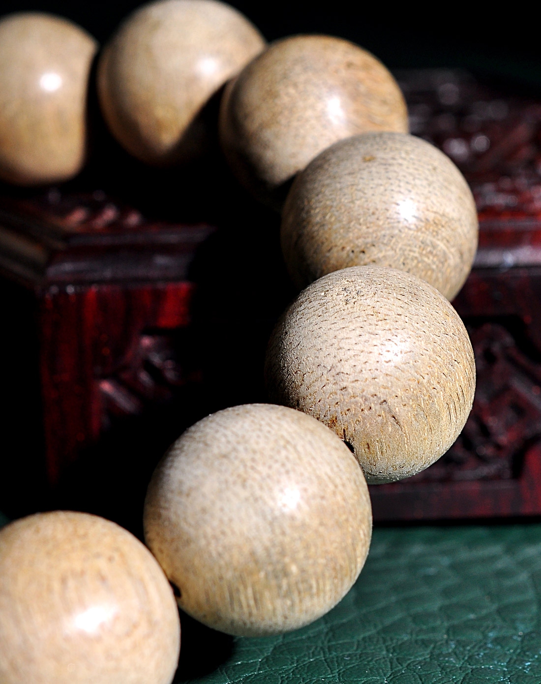 太阳之爱 精挑细选沉香手串