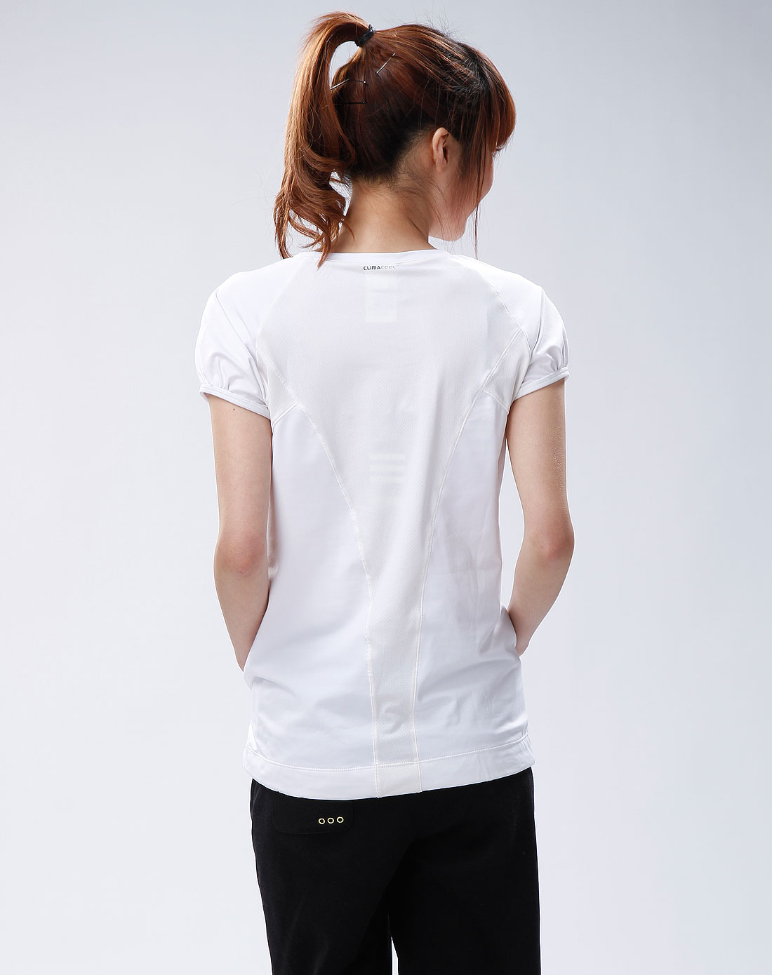 阿迪达斯adidas女款白色v领短袖t恤e18858_唯品会