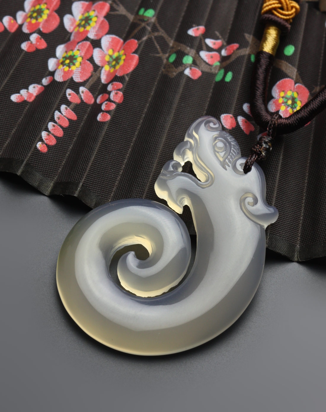 王廷珠宝waltraud jewelry饰品移动端专场玉髓龙形玉佩形吊坠圆附证书