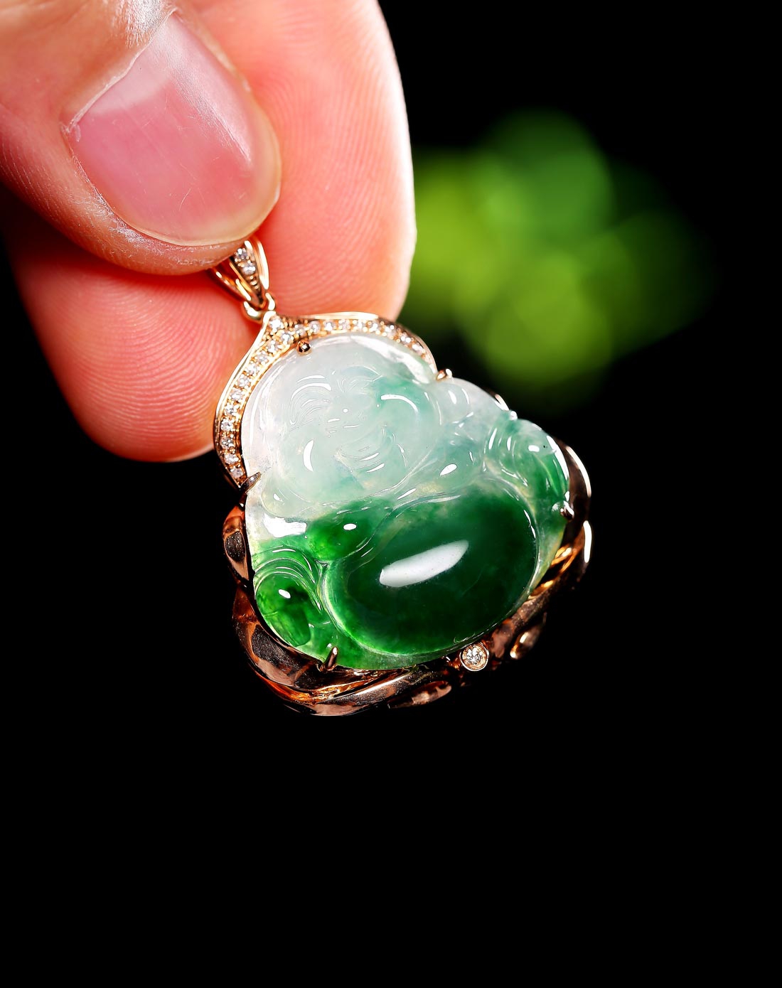 18k金钻石精镶蓝水种墨绿色佛公吊坠