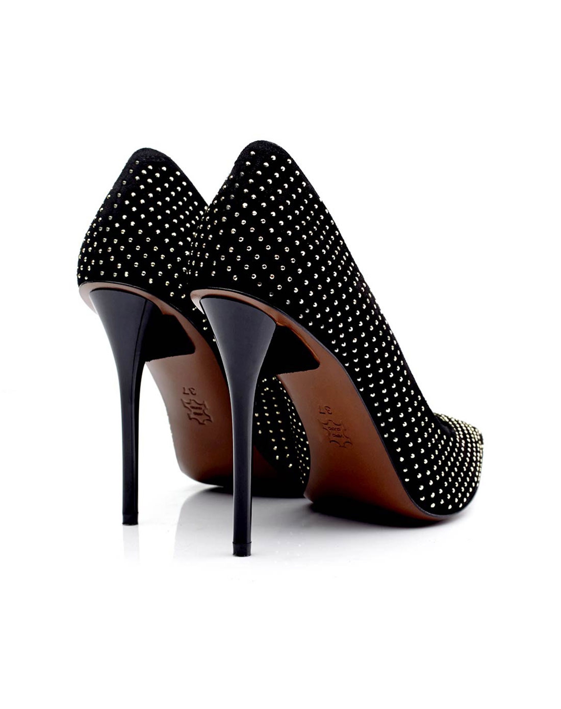 黑色铆钉高跟鞋
