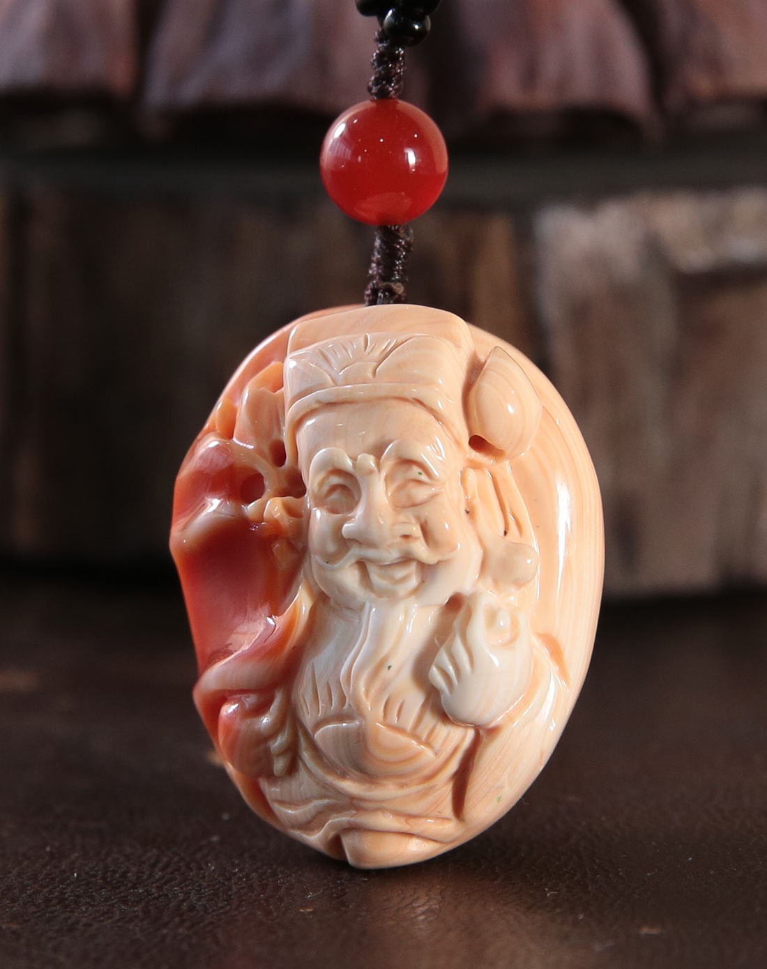 藏式天然血砗磲挂件(附证书)