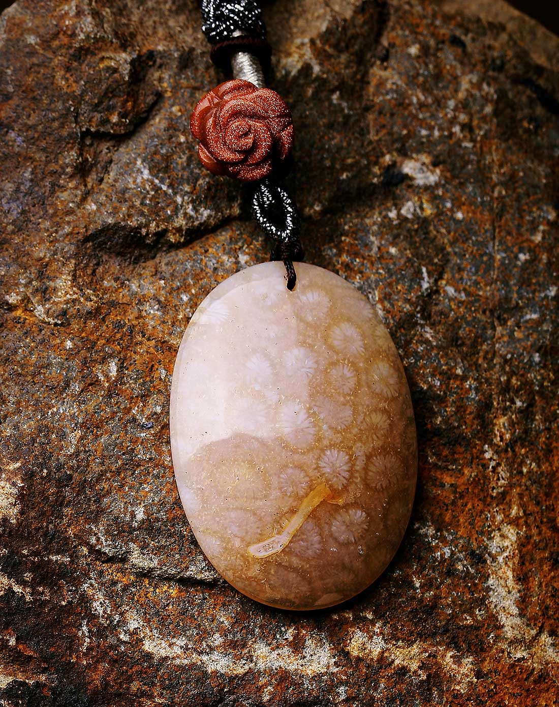 正产区深海万年全透珊瑚玉吊坠dm32(附证书)