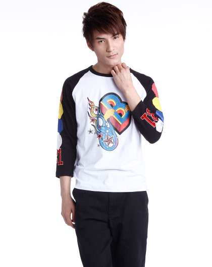 纯真传说bambini 男款白色七分袖图案t恤