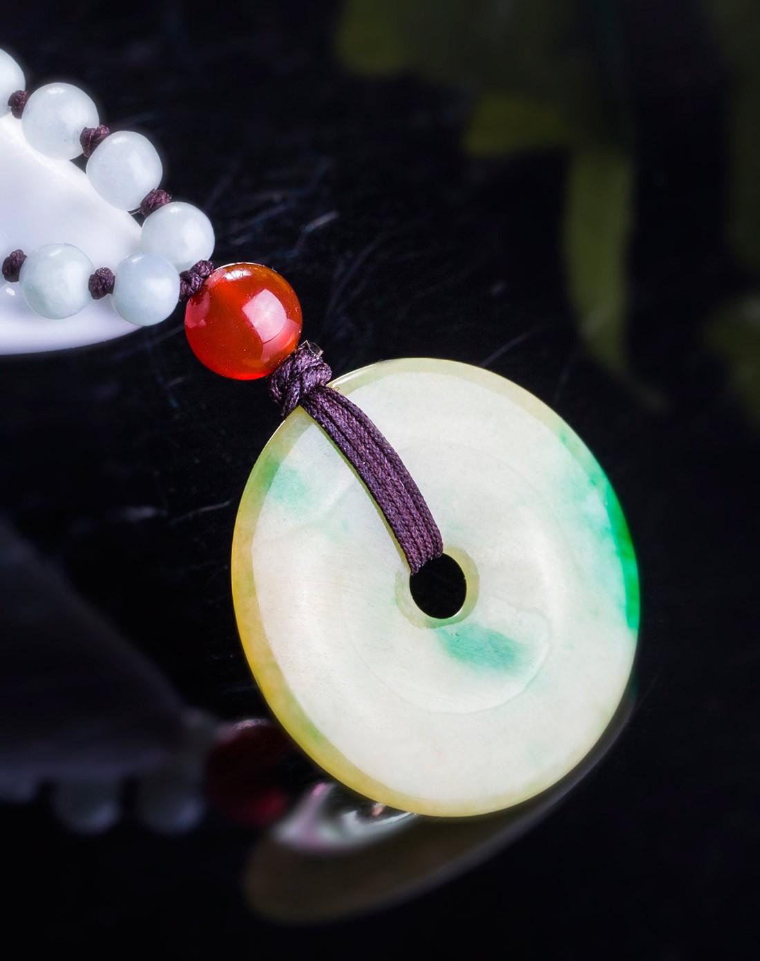 冰糯种黄杨绿平安扣翡翠吊坠(附证书)