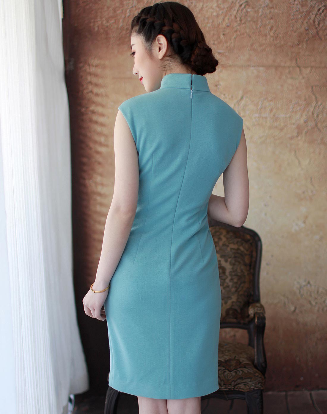 倾城 弹力罗马布无袖旗袍裙