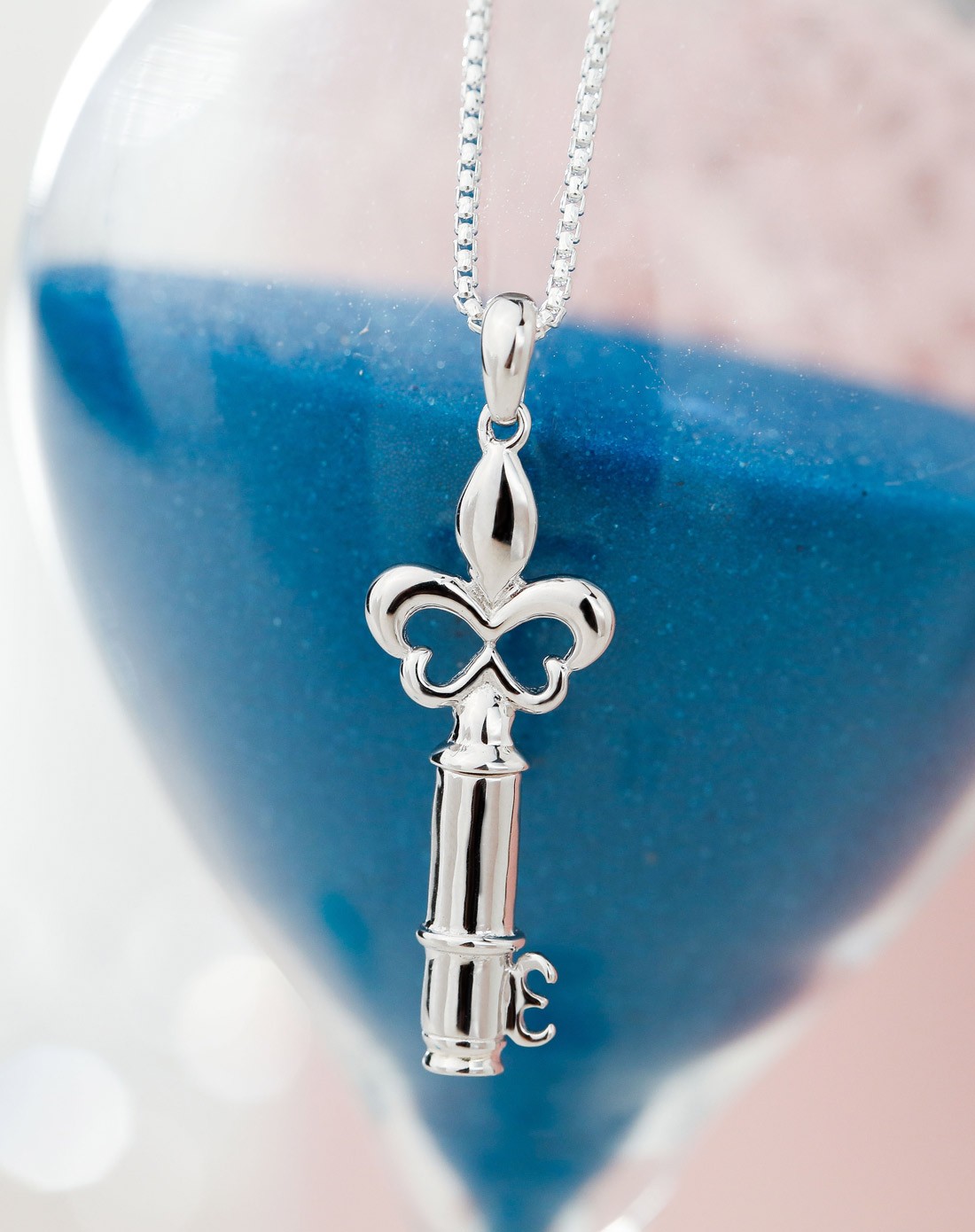 可拧开藏放纸条的鸢尾花钥匙项链