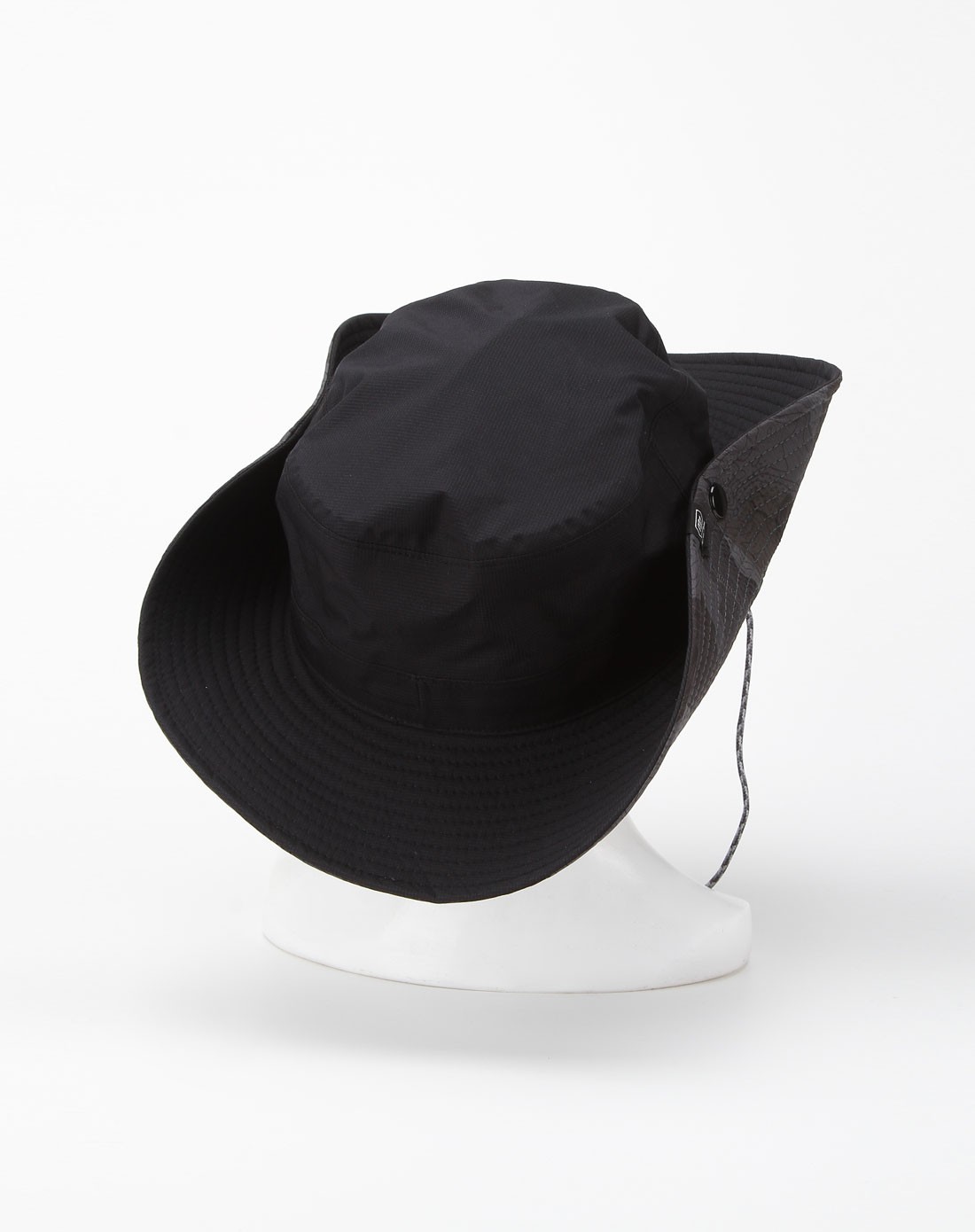 男款浅黑色遮阳帽