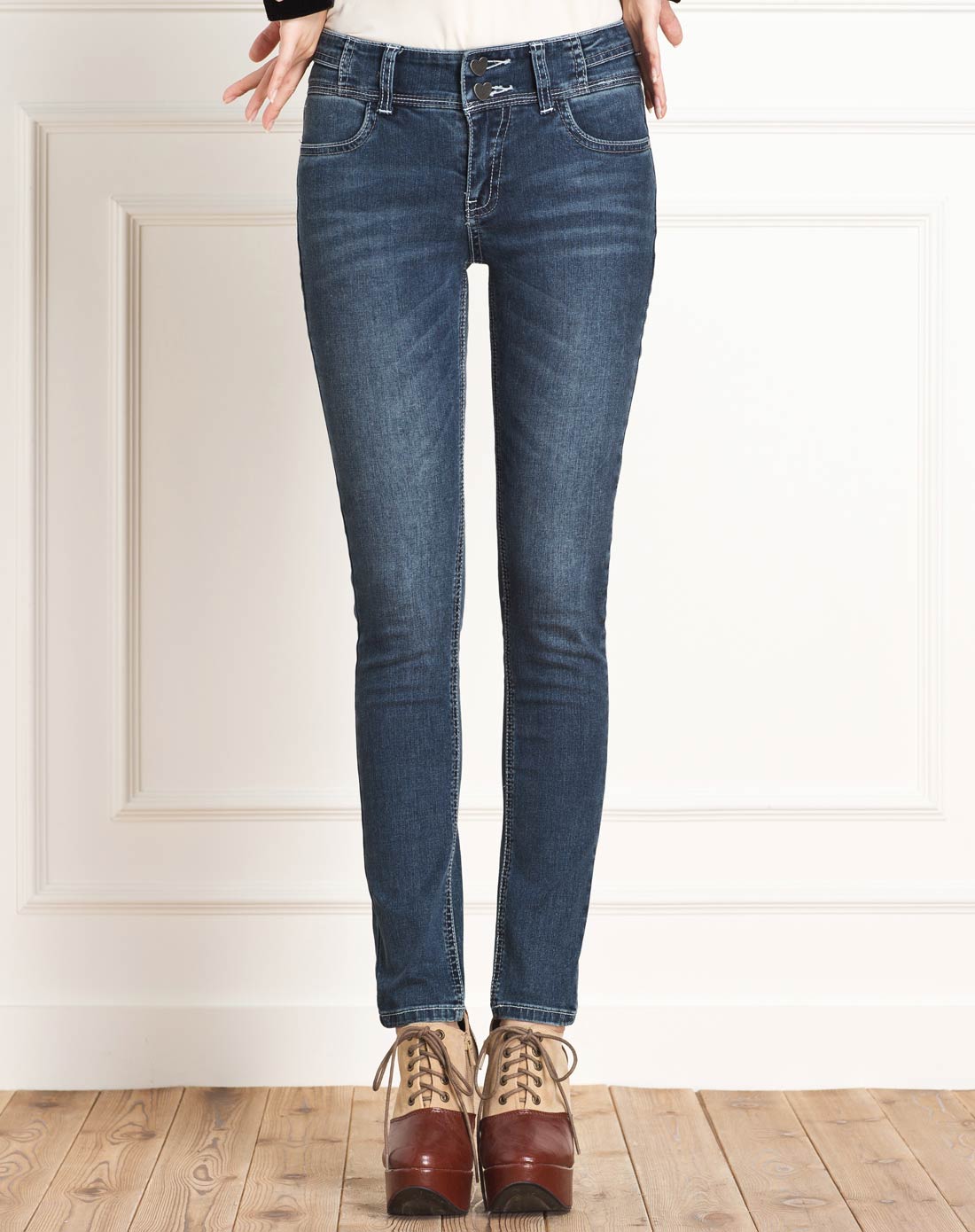 牛仔蓝猫须牛仔裤