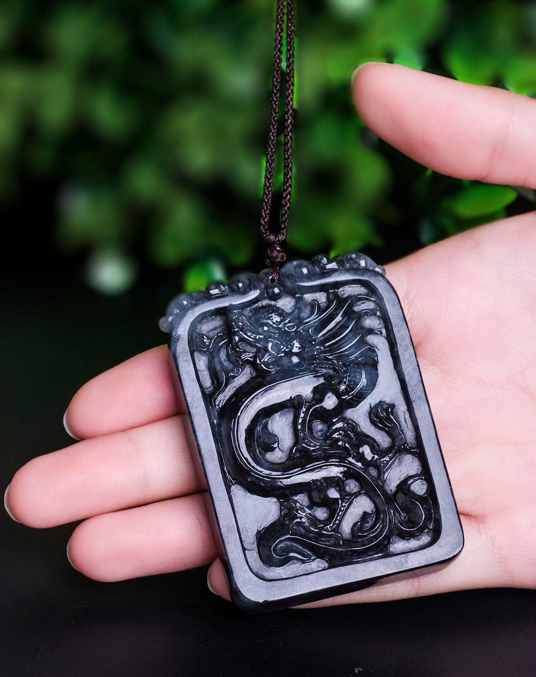 乌鸡种大件霸气龙牌天然a货翡翠挂件