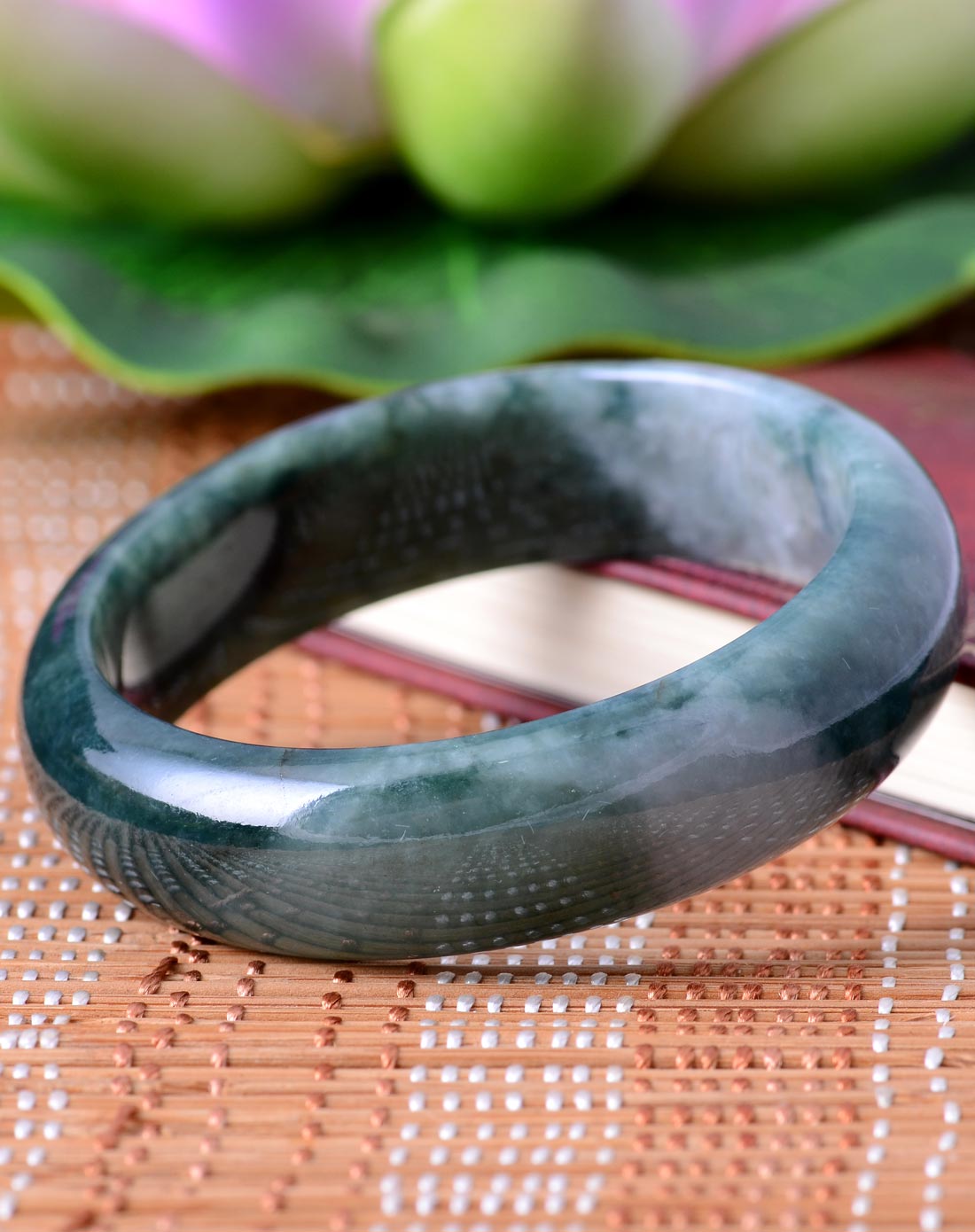 天然翡翠老种油青手镯