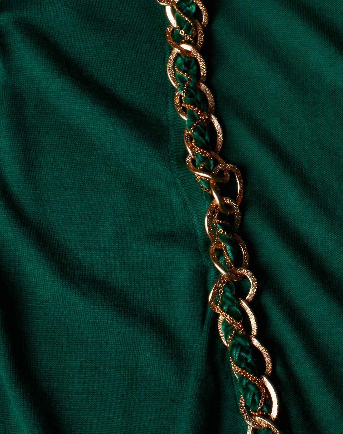 素墨绿长袖毛衣