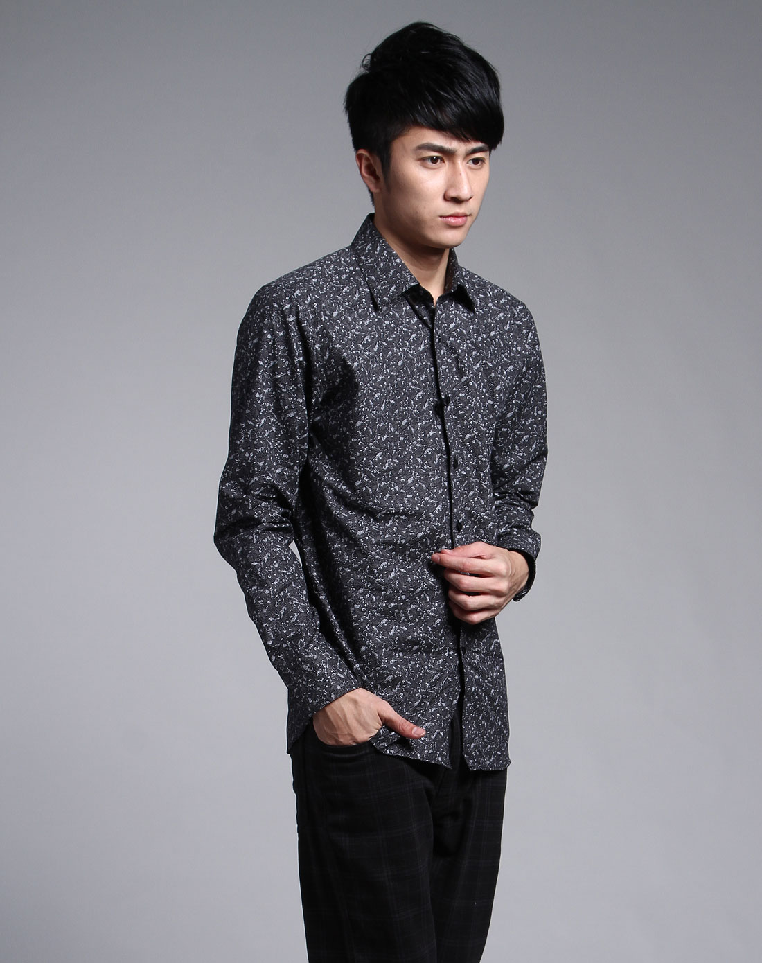男款黑色长袖凤尾印花衬衫